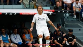 江南体育APP下载-世俱杯单场最高比分比赛是哪一场？比赛回顾与战术分析