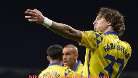 江南体育APP下载-NBA三分球大赛历届冠军与命中率统计对比